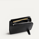 Porte feuille femme compact zippé, compartiments cartes, billets et pièce d’identité.