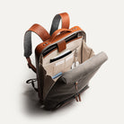 Sac à dos de voyage homme avec grande ouverture et rangements bien pensés.