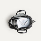 Sac week end pour homme avec un compartiment ultra pratique de 24 litres parfait pour 48 heures de déplacement.
