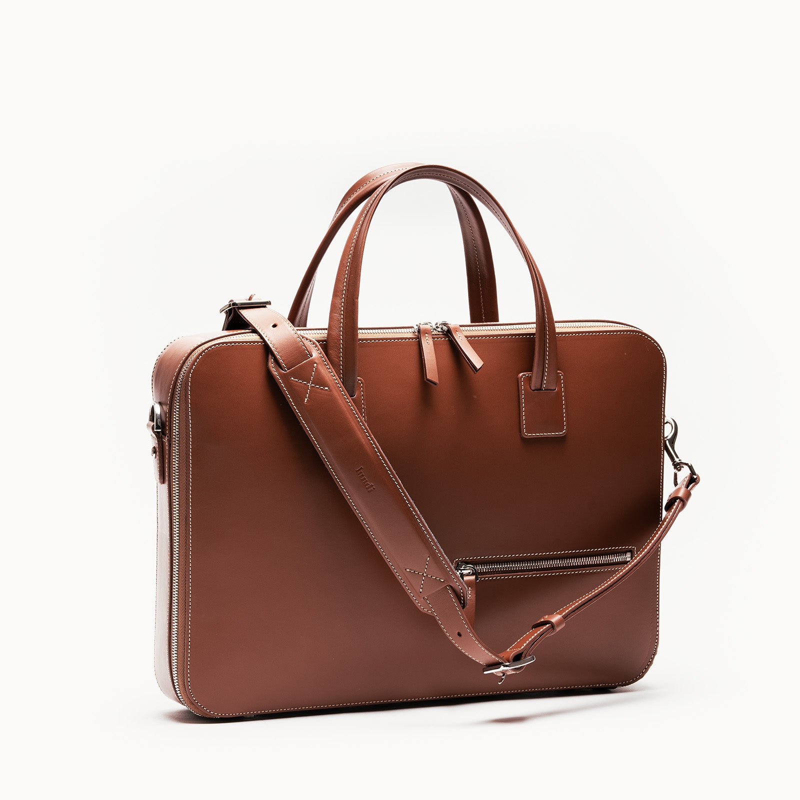 Sac à bandoulière homme avec sangle ajustable pensé par lundi.